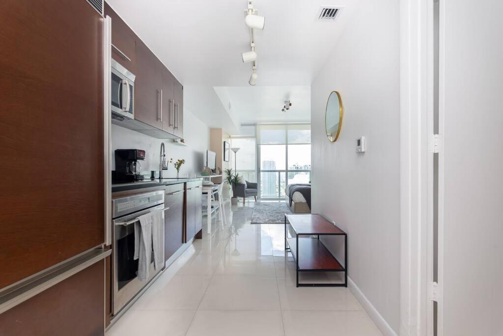 At W Residences High Floor Apartment *